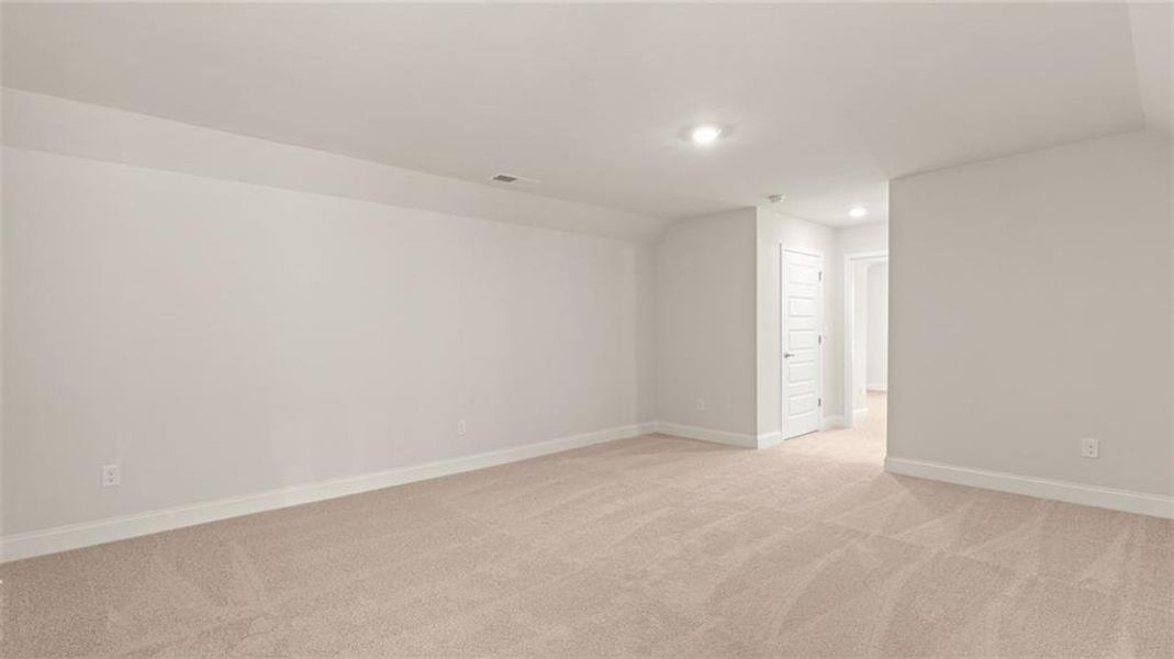 Spacious, unfurnished interior of a new home in Oak Ridge Meadows - Active Adult, Locust Grove (Image 20).