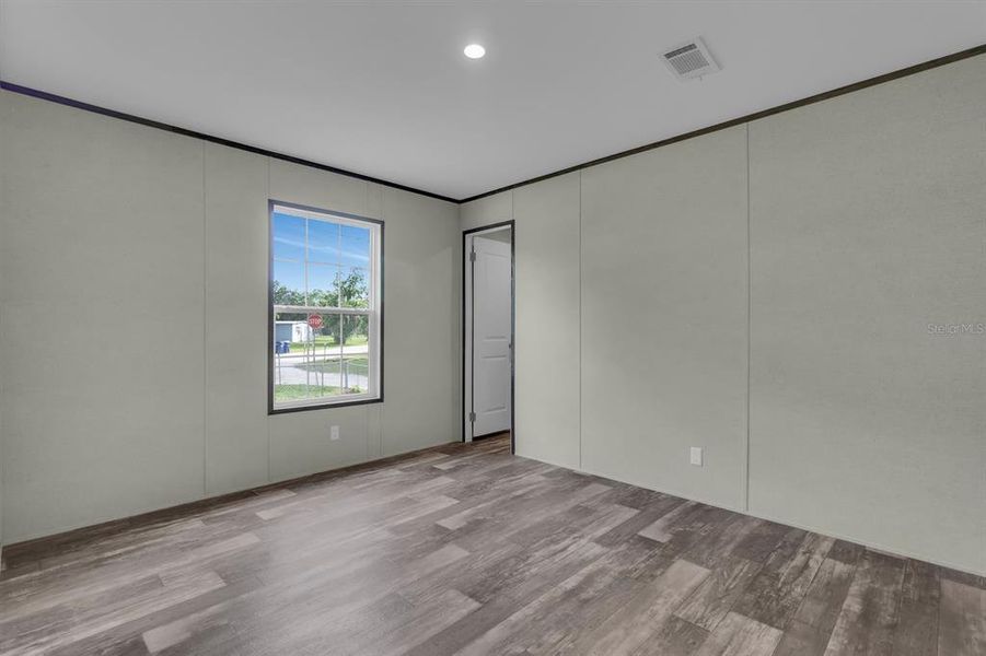 Spacious, unfurnished interior of a new home in , Mascotte (Image 16). Spacious, unfurnished interior of a new home in , Mascotte (Image 16).