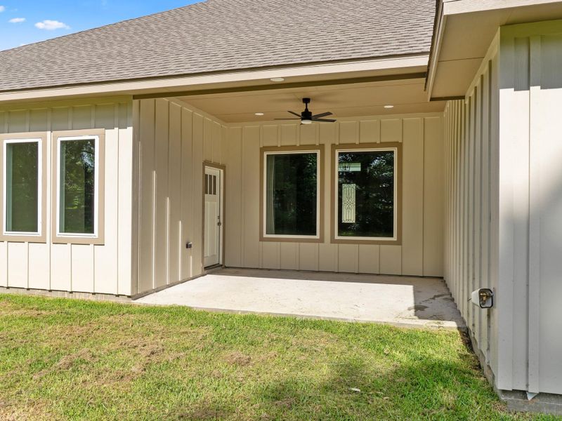Exterior details and patio area of a home in , Bay City (Image 3).