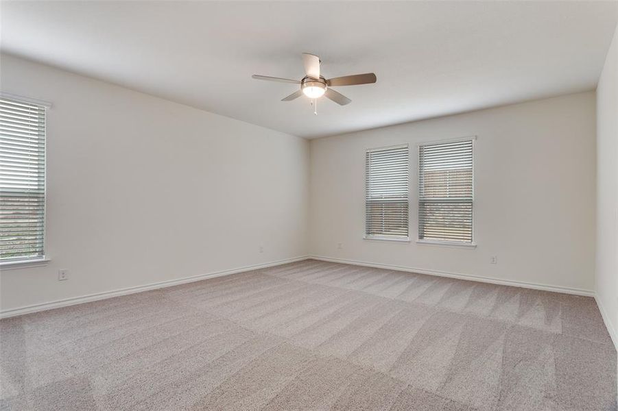 Spacious, unfurnished interior of a new home in Sierra Vista at Kelly Ranch, Aledo (Image 19).