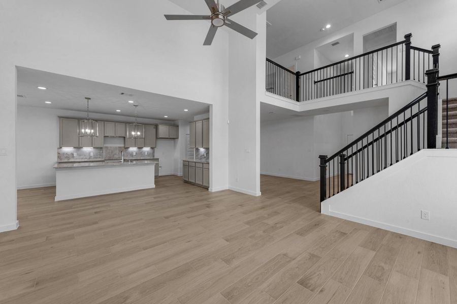 Spacious, unfurnished interior of a new home in Grand Mason Crossing, Katy (Image 26).