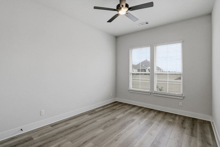 Spacious, unfurnished interior of a new home in Fannin Ranch, Leonard (Image 34).