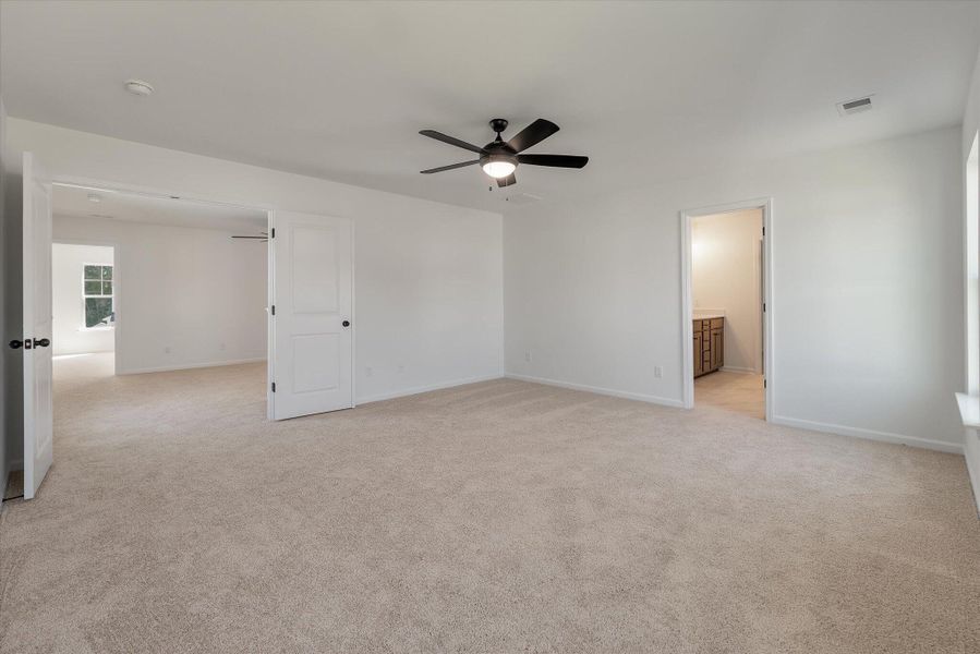 Spacious, unfurnished interior of a new home in Oakley Pointe, Moncks Corner (Image 25). Spacious, unfurnished interior of a new home in Oakley Pointe, Moncks Corner (Image 25).