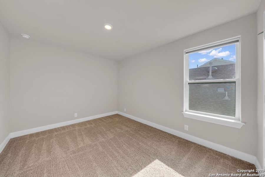 Spacious, unfurnished interior of a new home in Stillwater Ranch, San Antonio (Image 16). Spacious, unfurnished interior of a new home in Stillwater Ranch, San Antonio (Image 16).