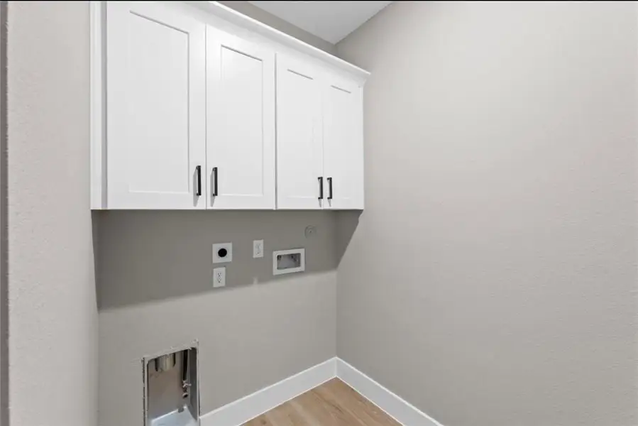 Spacious, unfurnished interior of a new home in , Spring (Image 15). Spacious, unfurnished interior of a new home in , Spring (Image 15).