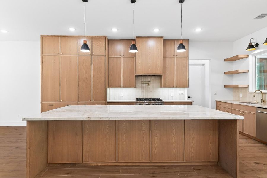 Furnished interior view inside a new home in , Splendora (Image 5).