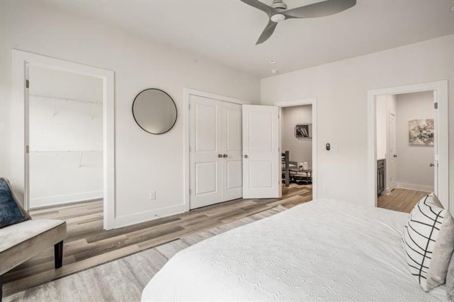 Furnished interior view inside a new home in , Hapeville (Image 17).