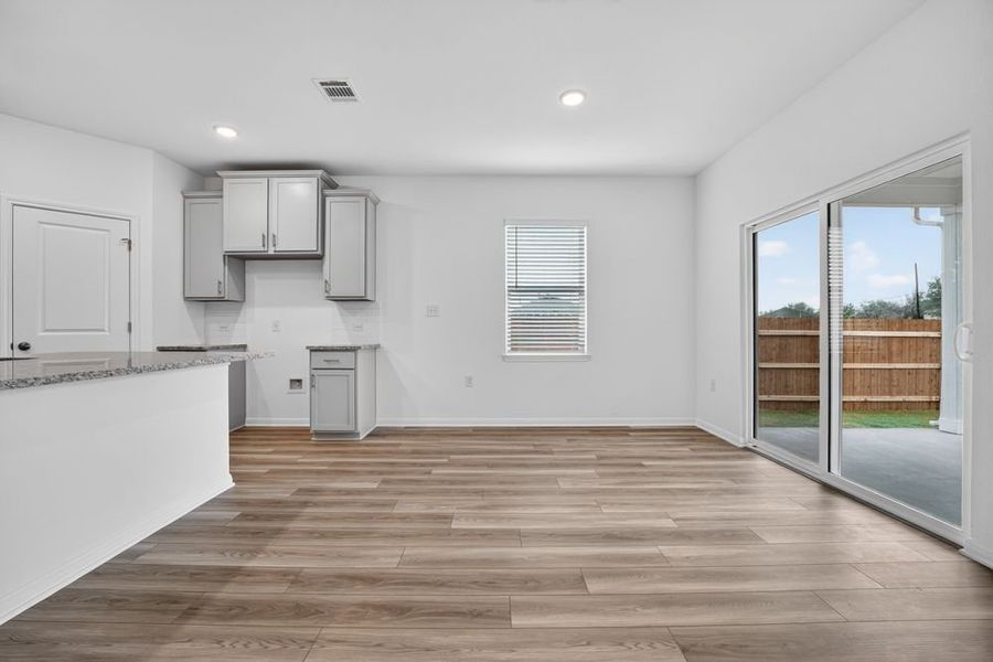Spacious, unfurnished interior of a new home in Lisso, Pflugerville (Image 12).