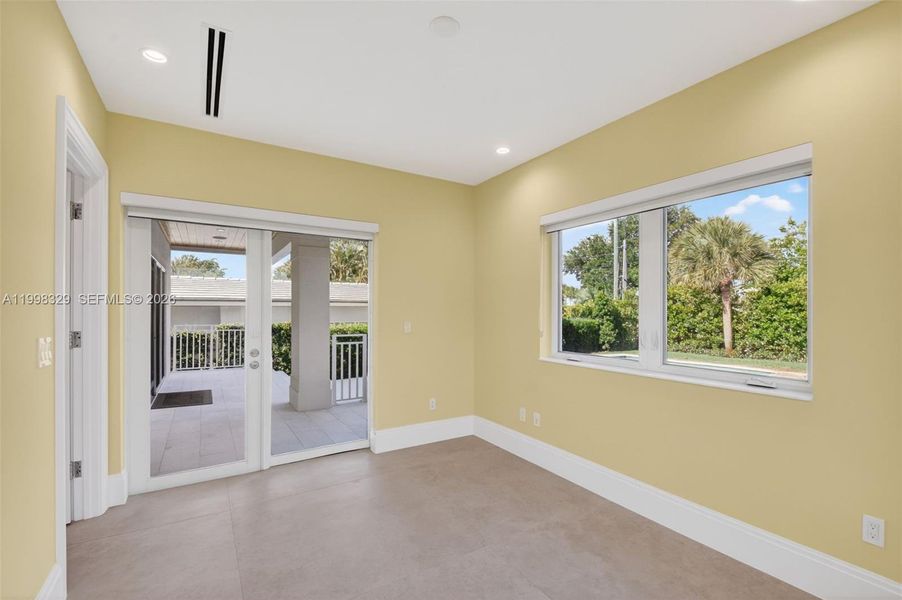 1st floor bonus room