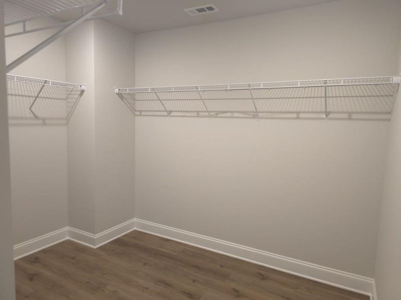 Spacious, unfurnished interior of a new home in , Duluth (Image 31).