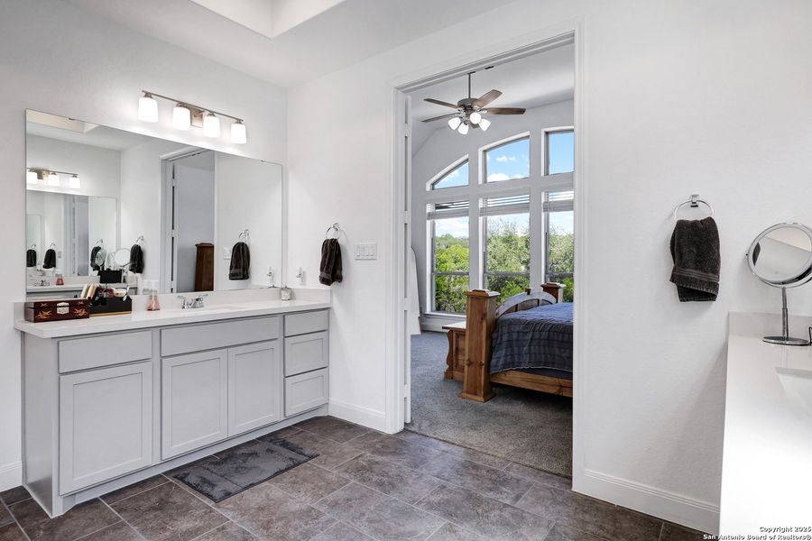 Furnished interior view inside a new home in Cibolo Canyons 50', San Antonio (Image 6). Furnished interior view inside a new home in Cibolo Canyons 50', San Antonio (Image 6).