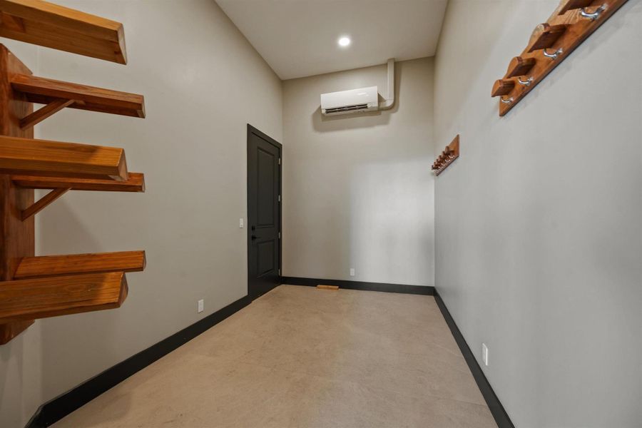 Spacious, unfurnished interior of a new home in , Wellington (Image 17). Spacious, unfurnished interior of a new home in , Wellington (Image 17).