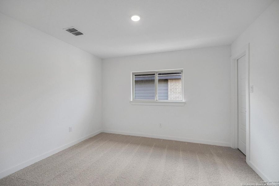 Spacious, unfurnished interior of a new home in Morgan Meadows, San Antonio (Image 15). Spacious, unfurnished interior of a new home in Morgan Meadows, San Antonio (Image 15).