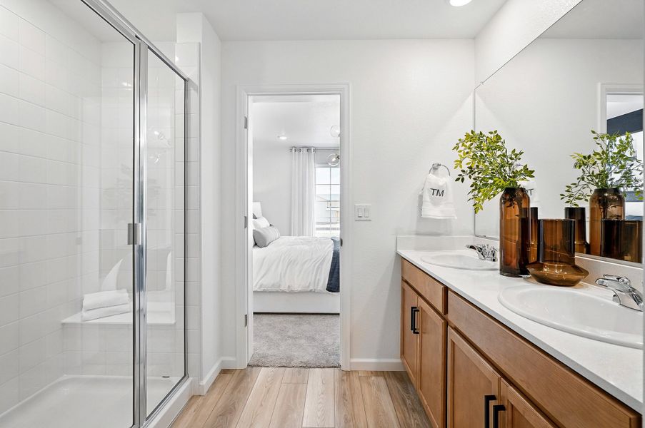 Representative furnished interior of a home built from the Frontier by Taylor Morrison in Parterre Townhomes - The Westerly Collection, Thornton (Image 17).