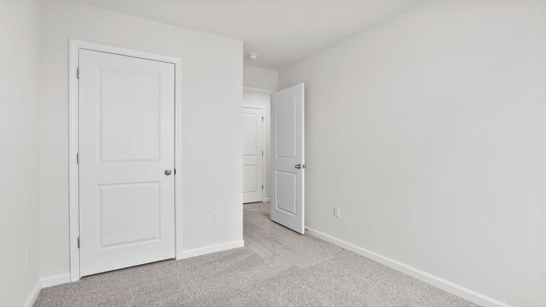 Spacious, unfurnished interior of a new home in Covington Village, Greer (Image 30).