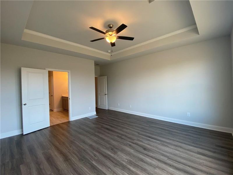 Spacious, unfurnished interior of a new home in , Jefferson (Image 42).