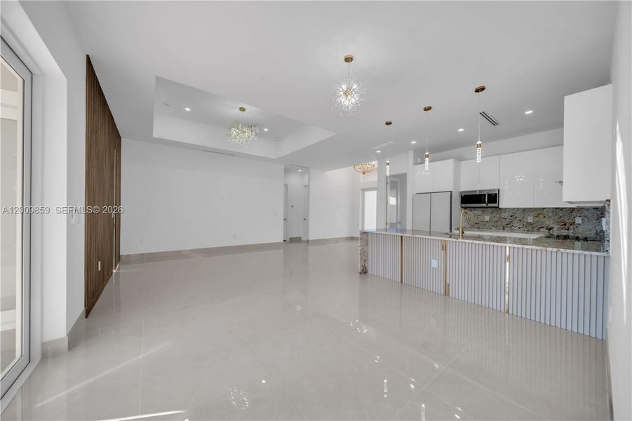 Spacious, unfurnished interior of a new home in , Lehigh Acres (Image 22).