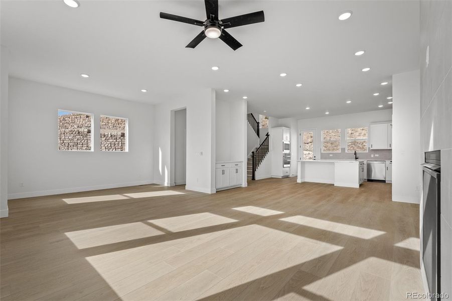 Spacious, unfurnished interior of a new home in Trailside at Cottonwood Creek, Colorado Springs (Image 35).