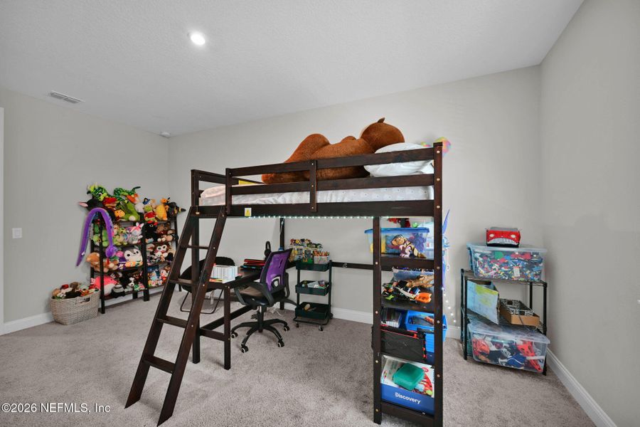 Furnished interior view inside a new home in , Middleburg (Image 57).