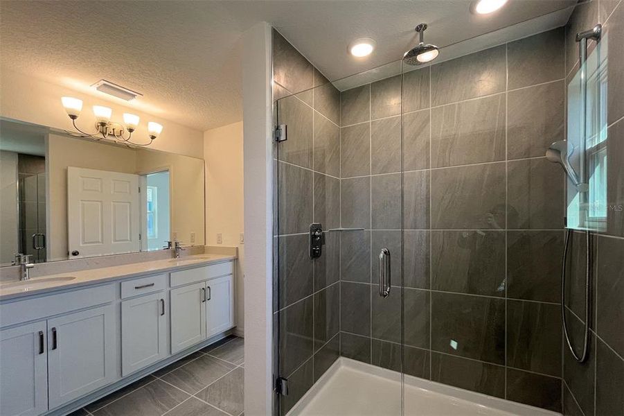 Furnished interior view inside a new home in Trinity Lakes, Groveland (Image 3).