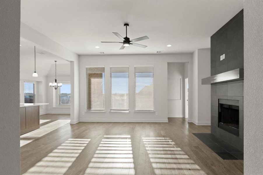 Spacious, unfurnished interior of a new home in Bull Hide Estates, Hewitt (Image 14).