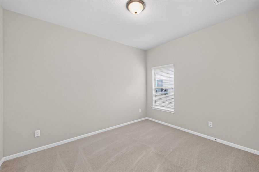 Spacious, unfurnished interior of a new home in Woodland Lakes, Huffman (Image 14). Spacious, unfurnished interior of a new home in Woodland Lakes, Huffman (Image 14).