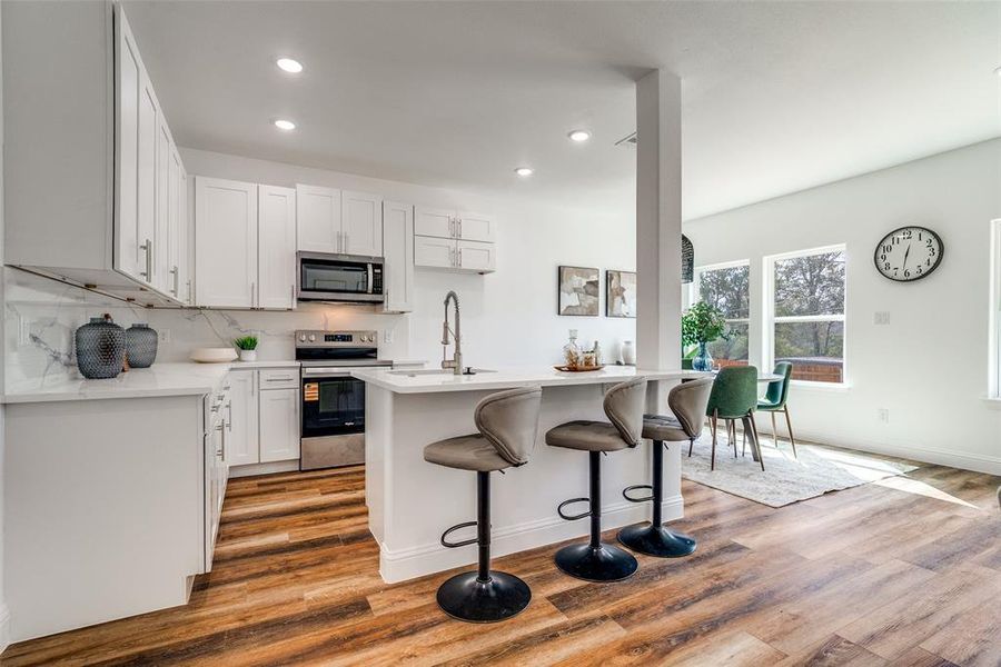 Furnished interior view inside a new home in , Granbury (Image 10).
