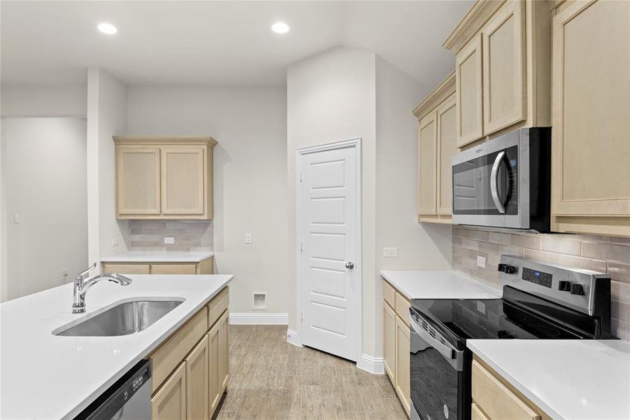 10_08. 1013 Goya - Kitchen (3) 10_08. 1013 Goya - Kitchen (3)