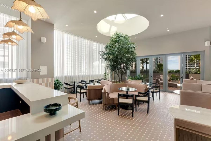 Community amenities in , Miami (Image 22).