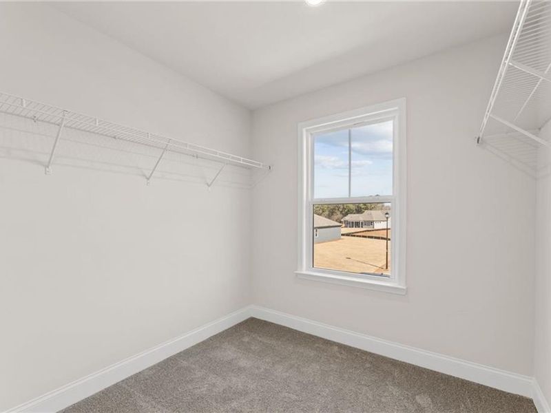 Spacious, unfurnished interior of a new home in Wehunt Meadows, Hoschton (Image 22).