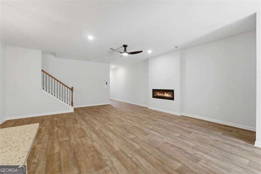 Spacious, unfurnished interior of a new home in Parkway James, Snellville (Image 21). Spacious, unfurnished interior of a new home in Parkway James, Snellville (Image 21).