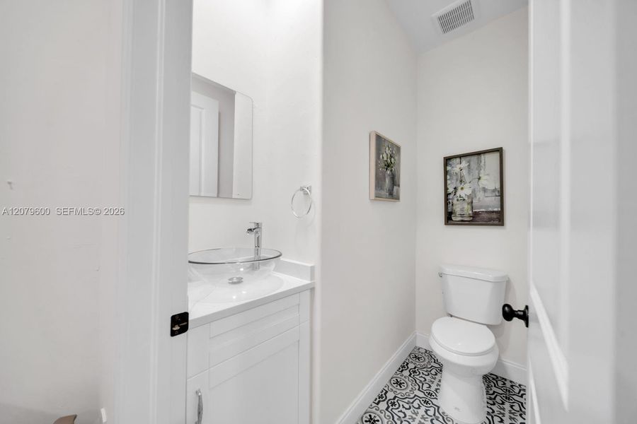 Furnished interior view inside a new home in , Lehigh Acres (Image 7). Furnished interior view inside a new home in , Lehigh Acres (Image 7).