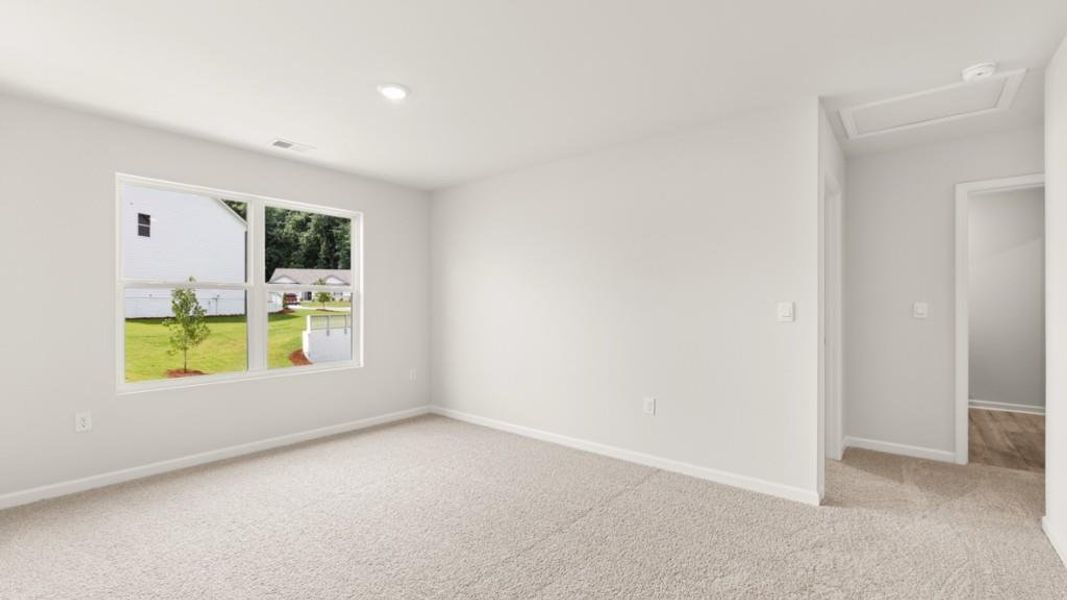 Spacious, unfurnished interior of a new home in Liberty Crossing, Braselton (Image 15).