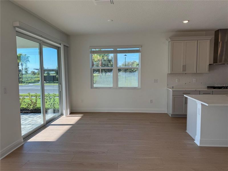 Spacious, unfurnished interior of a new home in Hawkstone, Sarasota (Image 22).