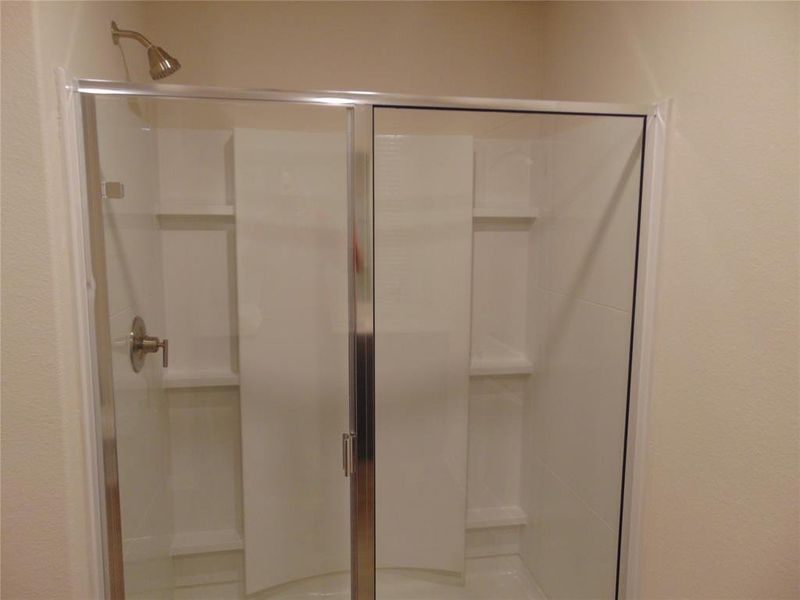 Close-up of interior finishes inside a home in College Park, Dallas (Image 9).