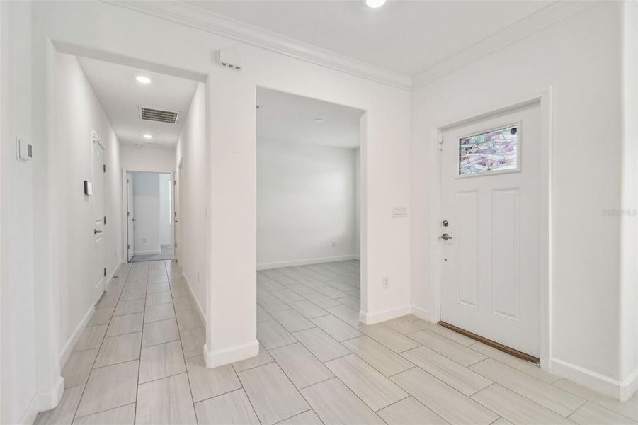Spacious, unfurnished interior of a new home in Angeline Active Adult, Land O' Lakes (Image 17).