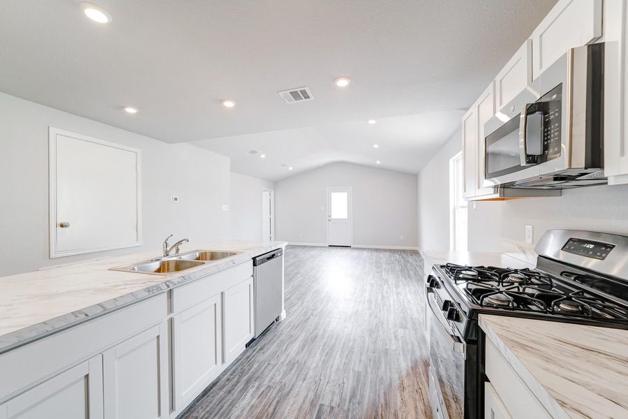 Furnished interior view inside a new home in Santa Fe, Cleveland (Image 13).