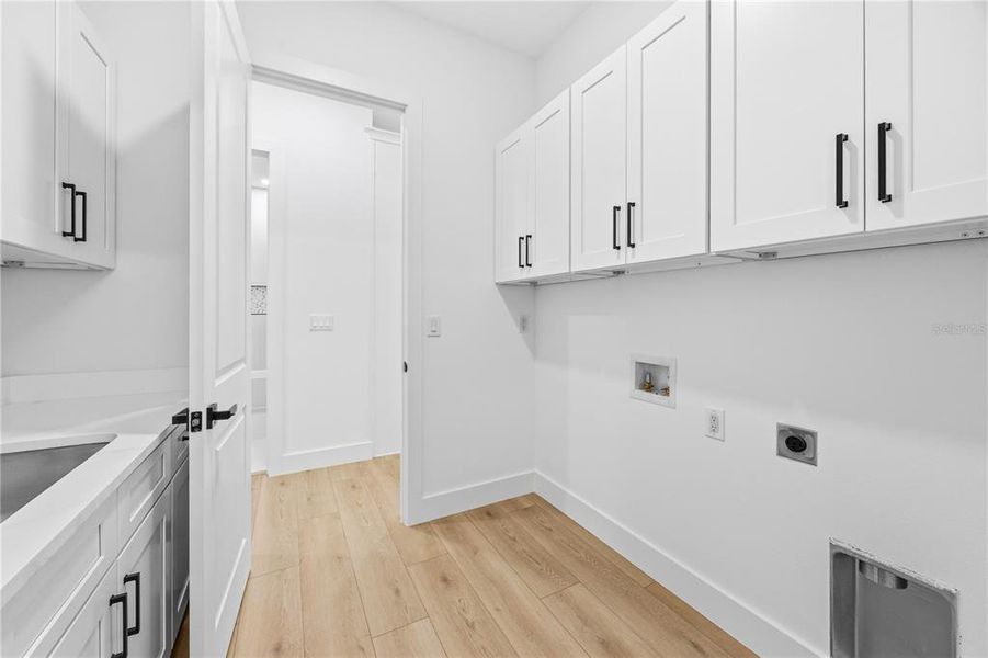Spacious, unfurnished interior of a new home in , North Port (Image 30). Spacious, unfurnished interior of a new home in , North Port (Image 30).