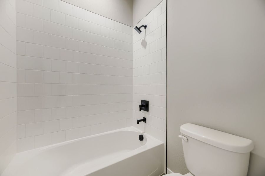 4br New Home in Berthoud, CO.  - Slide 29