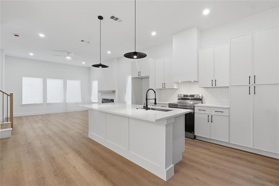 Furnished interior view inside a new home in , Dallas (Image 8). Furnished interior view inside a new home in , Dallas (Image 8).