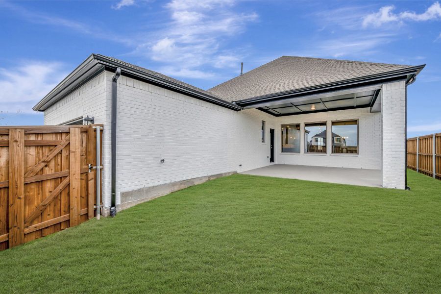 Exterior details and patio area of a home in Talia – Garden Series, Mesquite (Image 3). Exterior details and patio area of a home in Talia – Garden Series, Mesquite (Image 3).