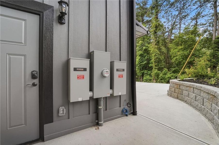 Exterior details and patio area of a home in , Acworth (Image 34).