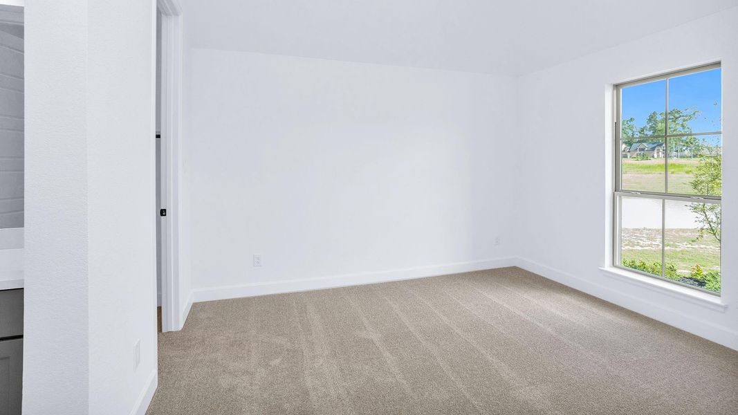 Spacious, unfurnished interior of a new home in Escondido, Magnolia (Image 14).