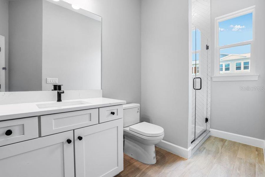 Furnished interior view inside a new home in Seahaven, Punta Gorda (Image 9).
