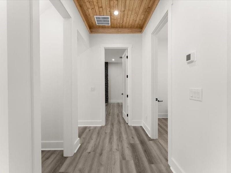 Spacious, unfurnished interior of a new home in , Dahlonega (Image 86).