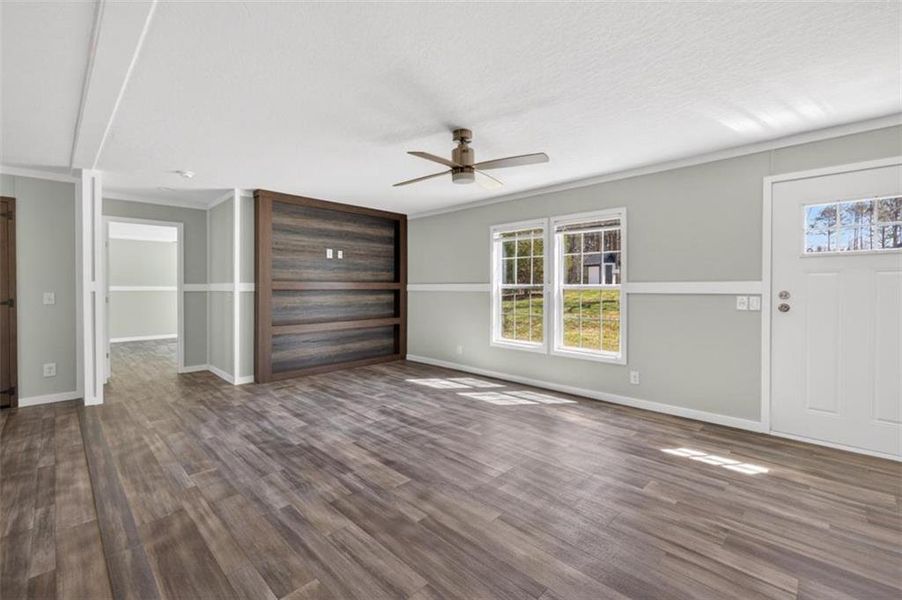 Spacious, unfurnished interior of a new home in , Oxford (Image 27).