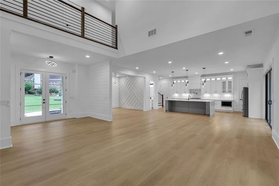 Spacious, unfurnished interior of a new home in , Snellville (Image 48). Spacious, unfurnished interior of a new home in , Snellville (Image 48).