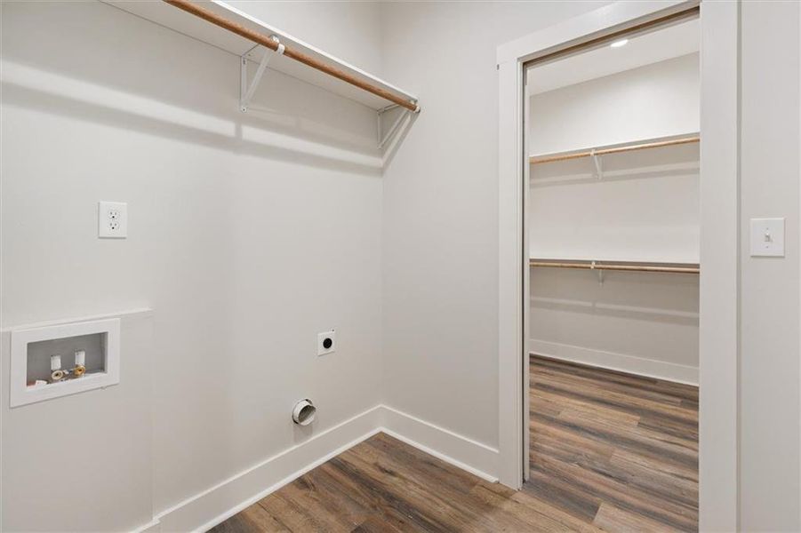 Spacious, unfurnished interior of a new home in , Bremen (Image 30).
