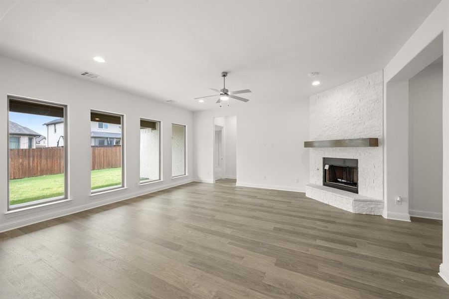 Spacious, unfurnished interior of a new home in Redden Farms - Phase 1, Midlothian (Image 17).