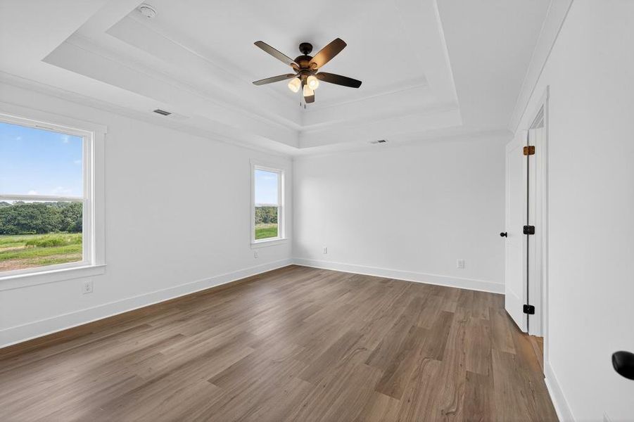 Spacious, unfurnished interior of a new home in Magnolia Ridge, Monroe (Image 10).